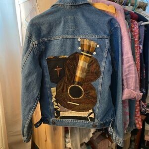 My latest custom design for my friend Philippe Willems, a session musician. 🎶